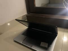 HP ELITEBOOK i5