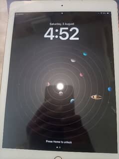 Ipad 6th gen 32 Gb Storage 0