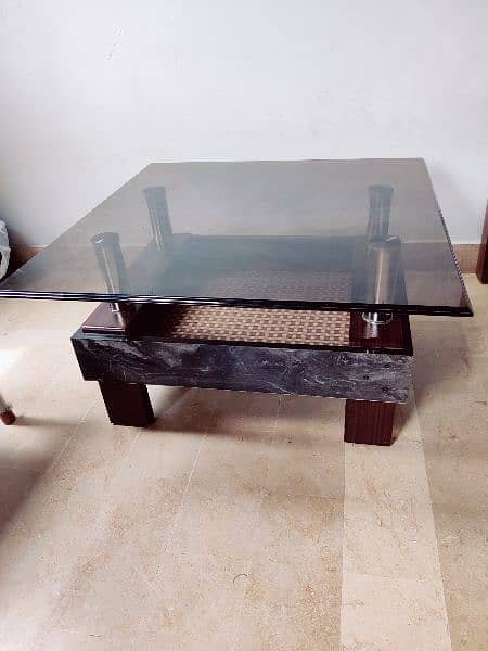 Center Table 0