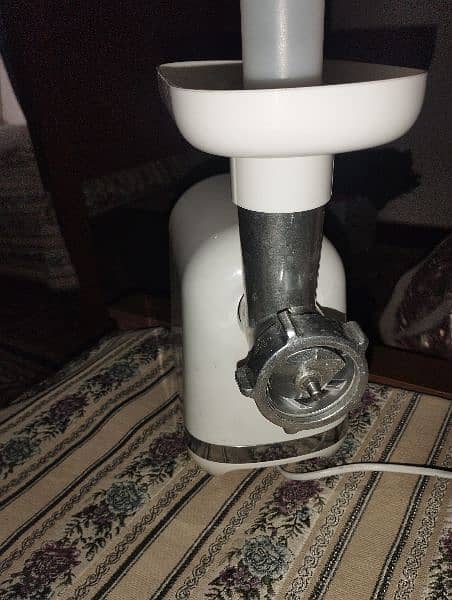 dawalance  meat mincer DWMM- 600W 2