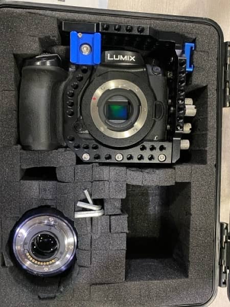 *PANASONIC LUMIX GH5 Ultimate 4K Mirrorless Camera for Professionals* 1