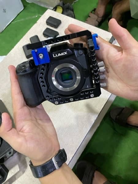 *PANASONIC LUMIX GH5 Ultimate 4K Mirrorless Camera for Professionals* 7