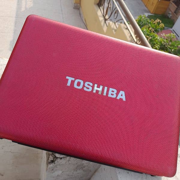 Toshiba Satellite U505 LAPTOP | Intel core i3 2