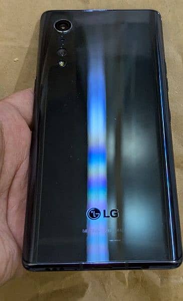 LG Velvet 5G 1