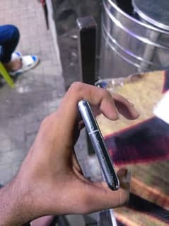 samsung s10 pta approved 6gb 128 gb just glass crack hai thora sa