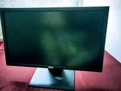 Dell 22 inch Screen LED Screen. Full ok 10/10 Condition