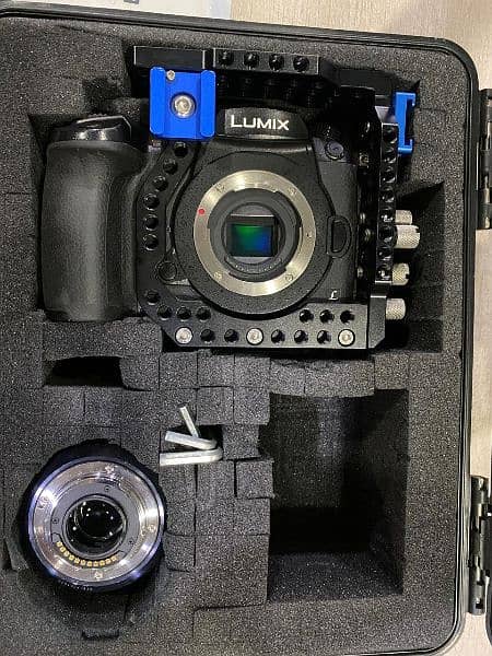 Panasonic LUMIX GH5 4K Digital Camera 11