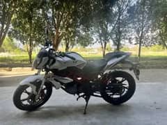 Benelli TnT 150i