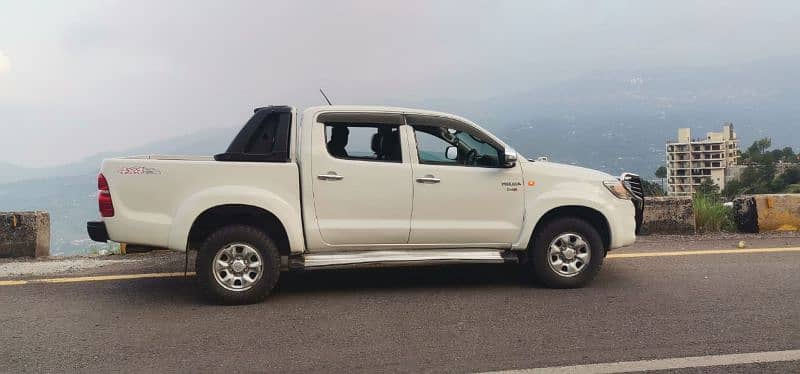 Toyota Hilux Vigo Champ2015 13