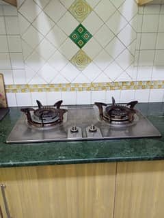 STOVE IN GOOD CONDITION.