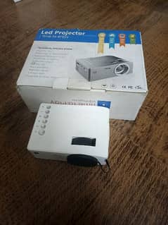 LED PROJECTOR  MINI PORTABLE