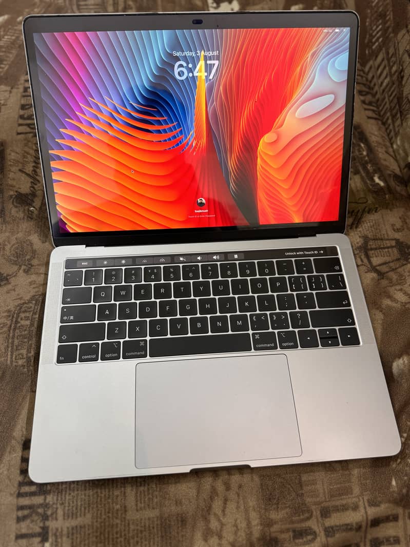 MacBook Pro 2019 Touch Bar 13'' 1