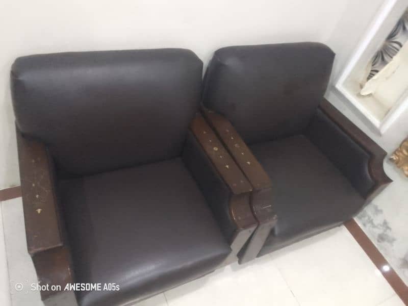 2 Separate Sofa Sets With A Central Table For Sale 9