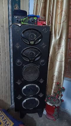 Speakers box