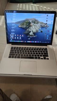 MacBook pro mid 2015 in 135,000