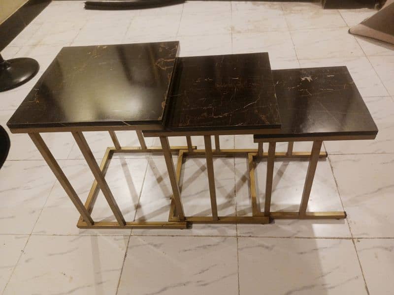set of 3 tables set. 1