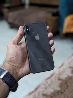 Iphone x 64gb non pta face id okay