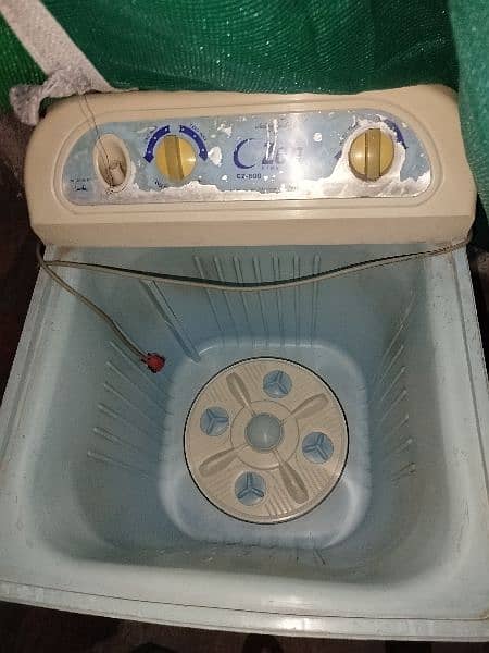 washing and dryer machine for sale. 7000+7000=14000 3