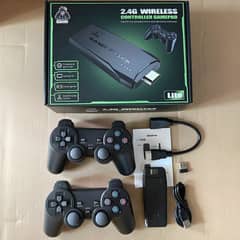 2.4G gamepad with two consoles