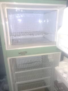 Refrigerator in Good Condition Fo Sale