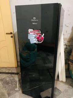 vertical deep freezer