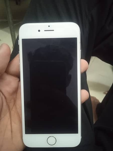 IPhone 6s 64 GB 10/10 condition q 1