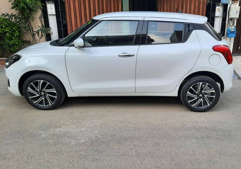 Suzuki Swift GLX CVT FULL OPTION 2022 3