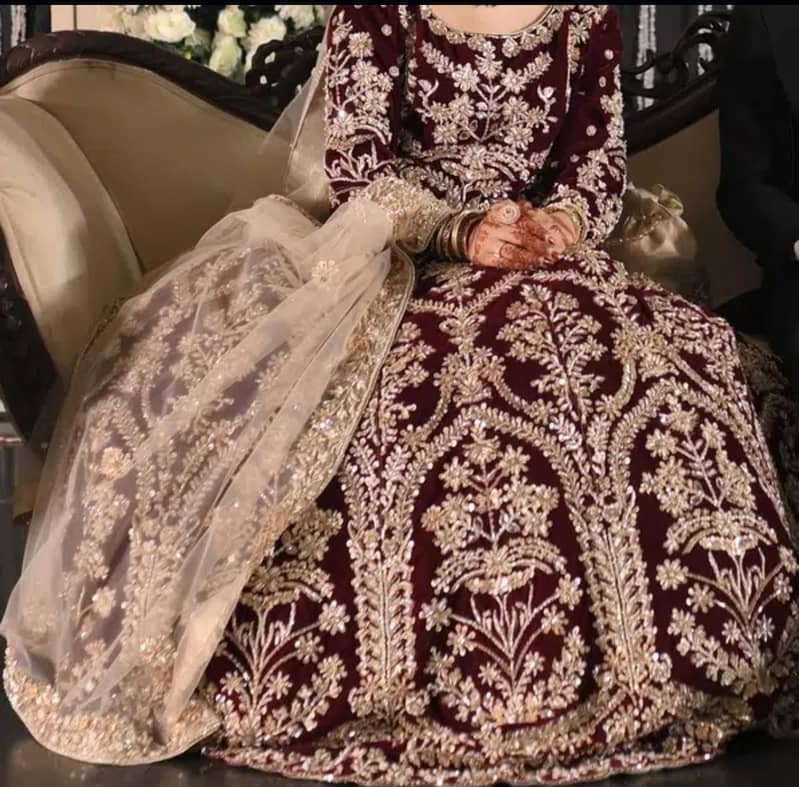 Bridal Lehnga / Wedding dress / Barat wear / Maroon Dress 2