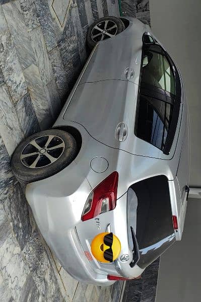 Toyota Vitz 2014 1