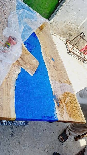 epoxy luxury dinning table. 8 seater. center table.