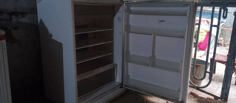 Fridge for sale 0