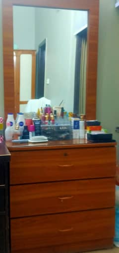 Dressing table with glass top for sale