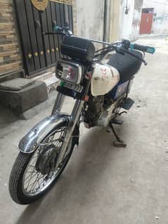 Honda 125 2015 for sale 03220840723