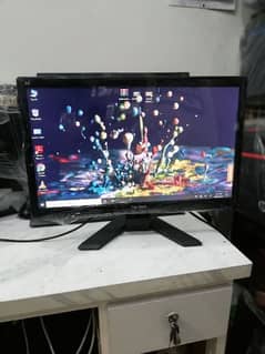 ViewSonic 22" Antiglare Glossy LED with HDMI Port (A+ UAE Import)