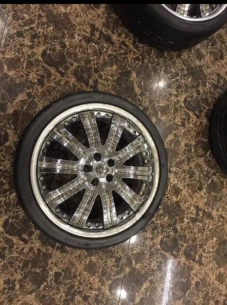 20inch Rim and Tyre 4