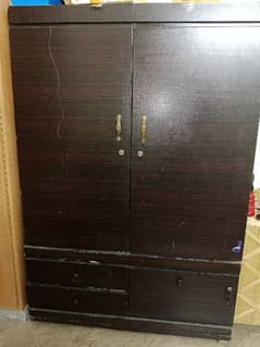 Wardrobe Almari Urgent sale