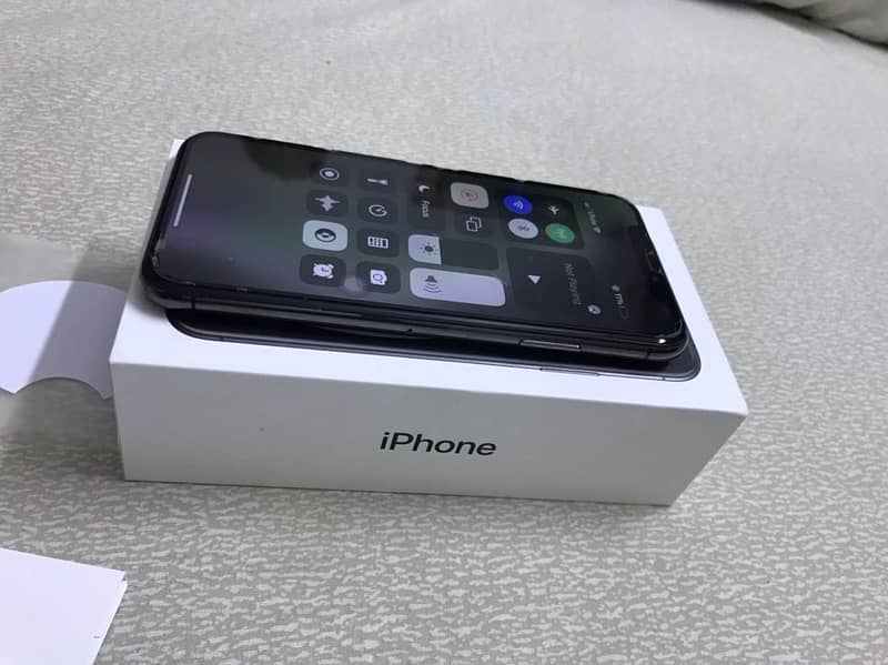 IPhone XS 64Gb (Space Gray) 4