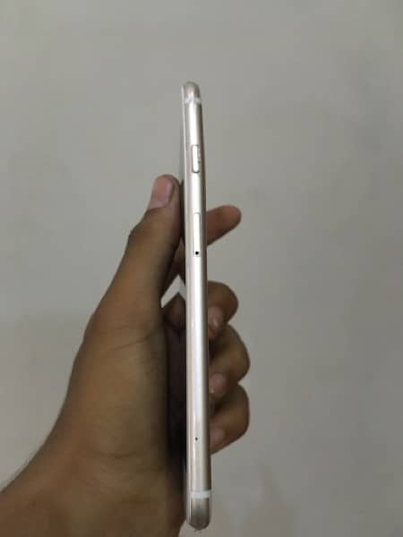 iPhone 6s Plus 64gb with box pta approved 1