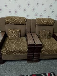 5 seater sofa set. . very reasonable price