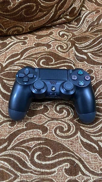 PS4 512 Gb with 5 games 5