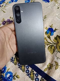 Samsung A14 4  128.  full box