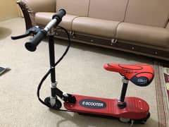 Electric Scoty  for Electric Charging  speed 40 sitting weight 80kg