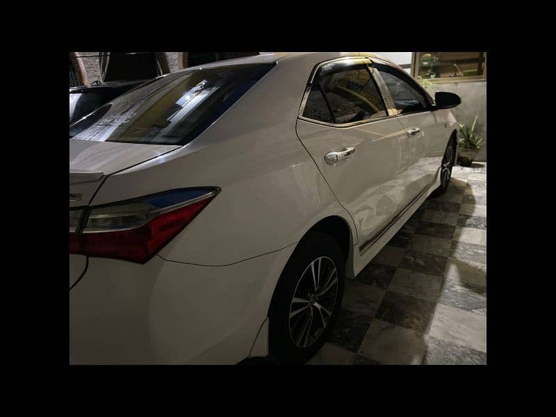 Toyota Corolla Altis 2018 8