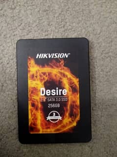 256 GB SSD