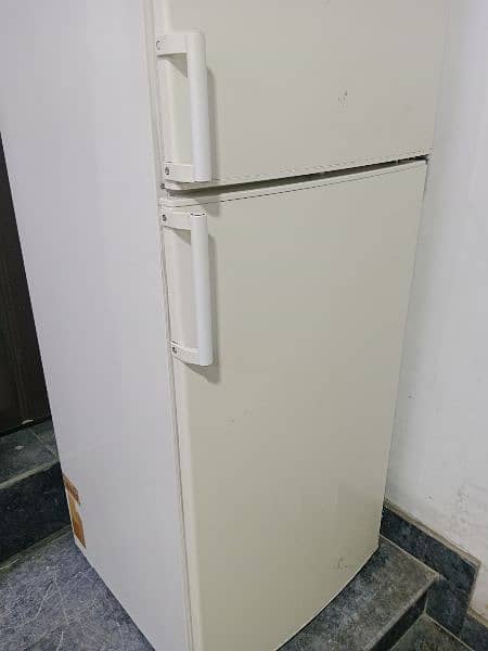 Jumbo size fridge|Siemens Fridge | extra large refrigator 4