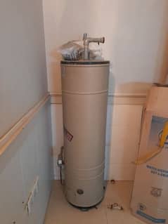 9/10 condition gas geyser for Sale