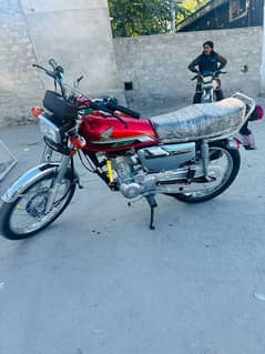 Honda 125cc 2023 model only WhatsApp 03274543695