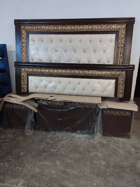 Bed set / Double bed / sidetables / furniture / poshish bed / bed set 2