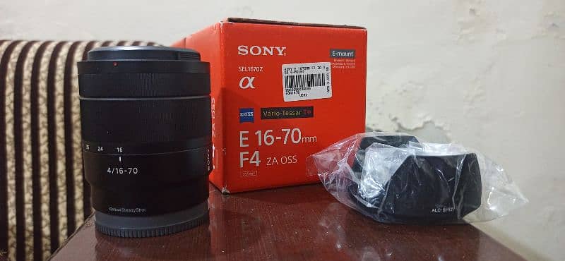 sony Carl Zeiss 16-70 F4 best for crop body a5000 to a6700 1