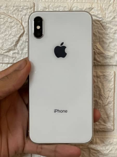 iPhone X 4